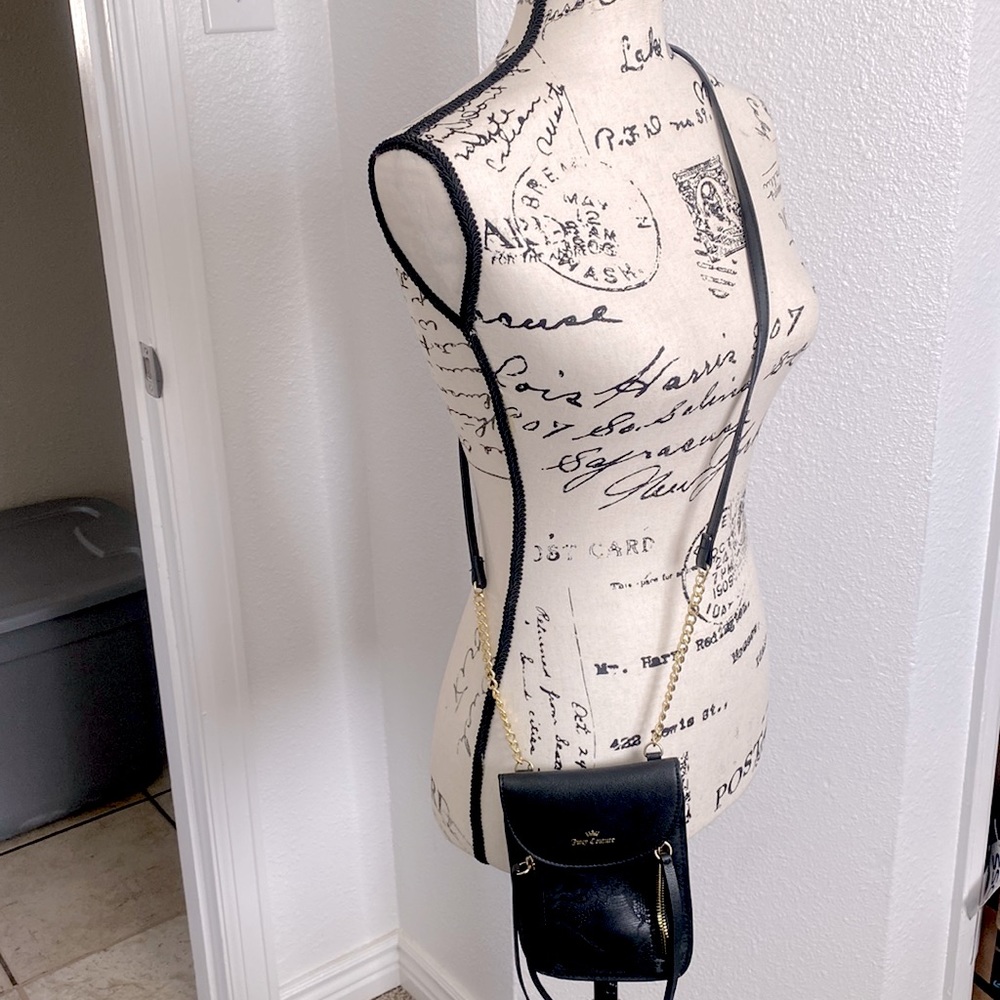 Juicy couture cross body cell phone bag